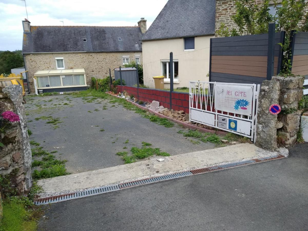 Saint-Carreuc Do Mi Si La Do Re Gite Partage מראה חיצוני תמונה